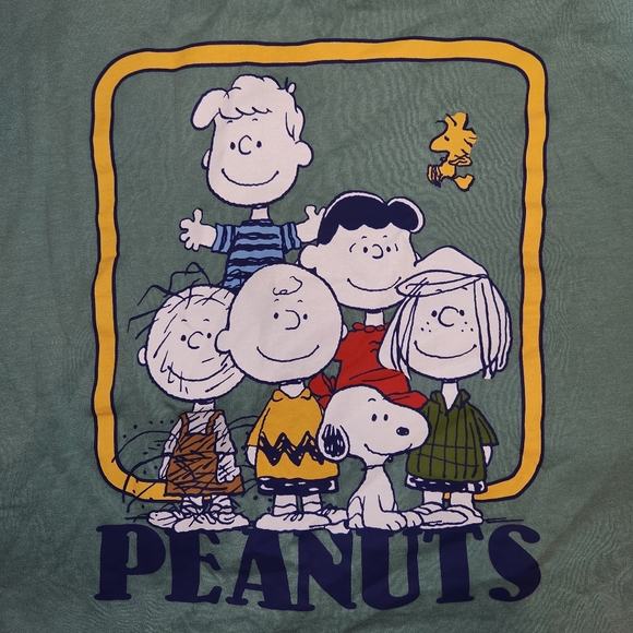 🔥Peanuts T-Shirt in Green with Characters | Sz XL - Picture 2 of 4